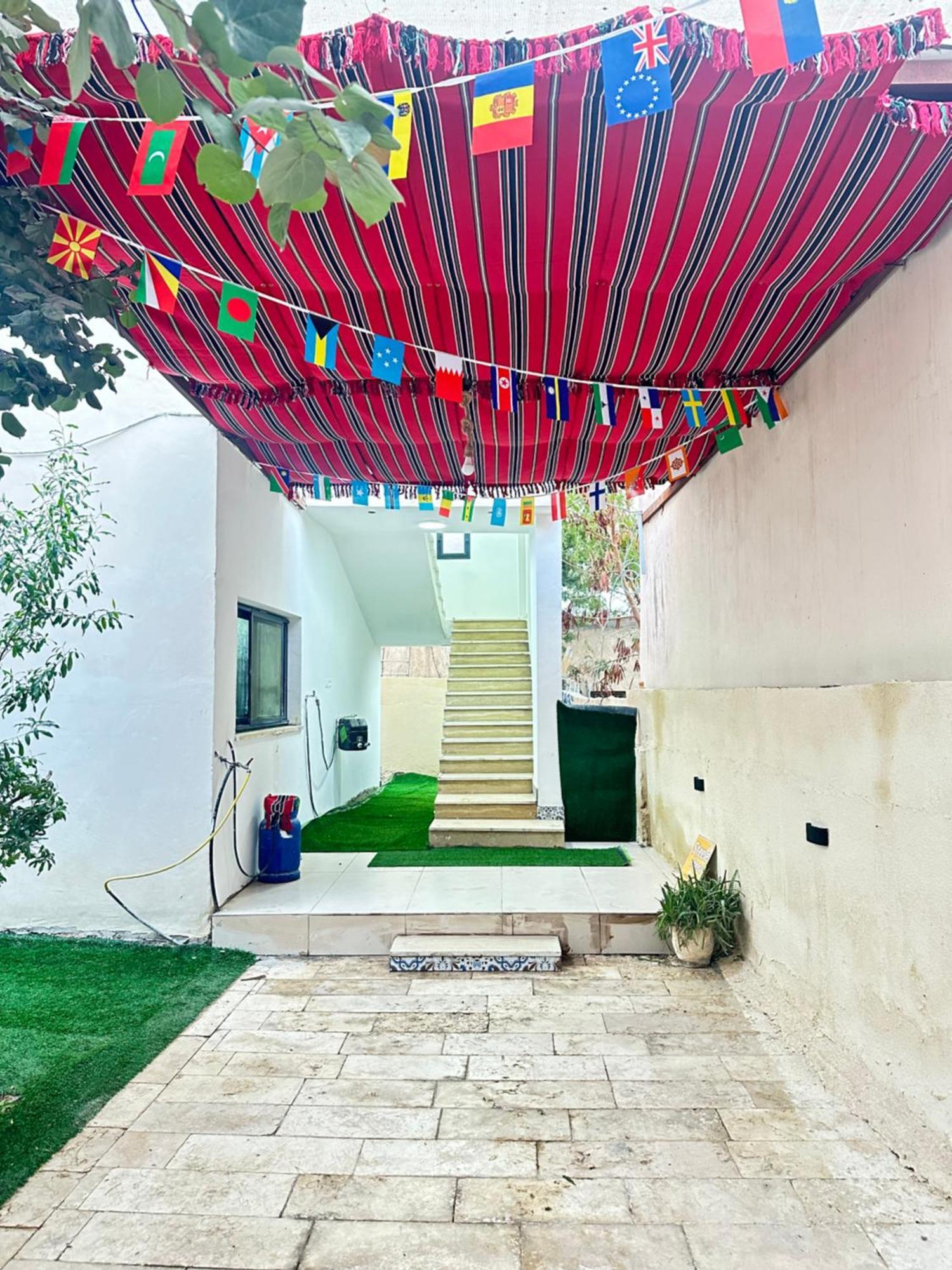 Steele honey Bed & Breakfast Ierihon Exterior foto